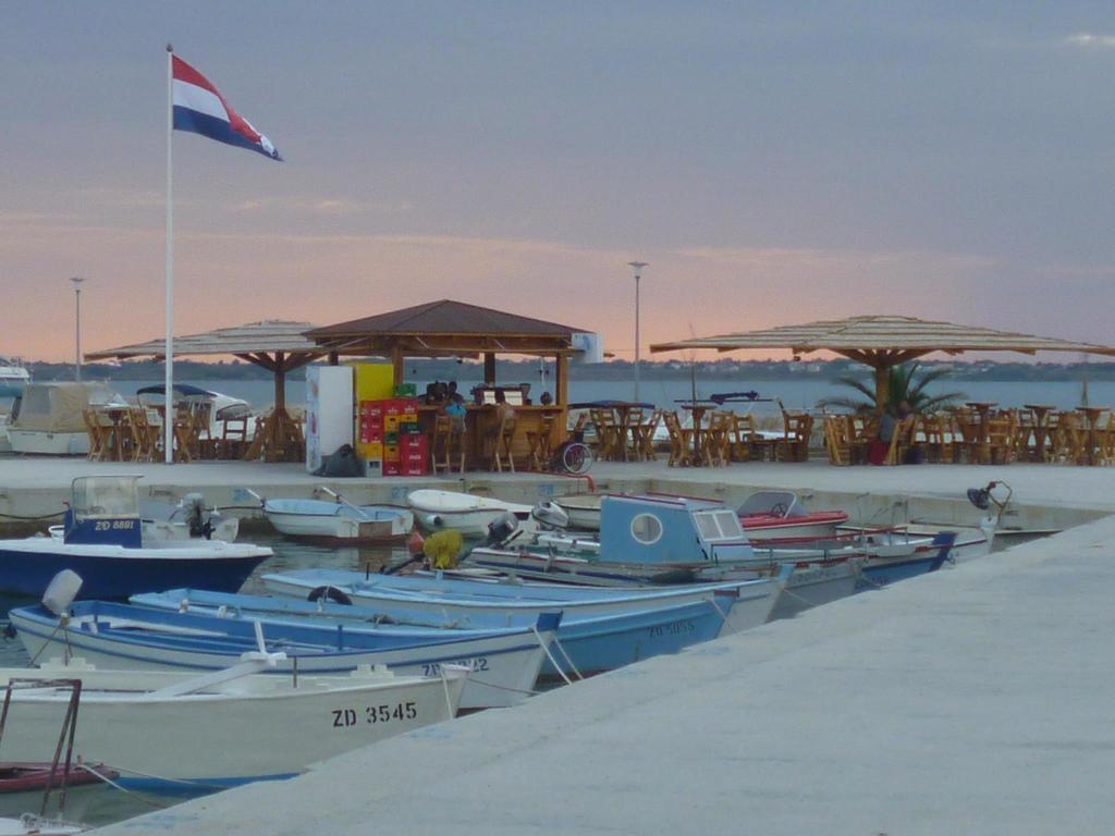 Apartments Bernarda 1 نين المظهر الخارجي الصورة